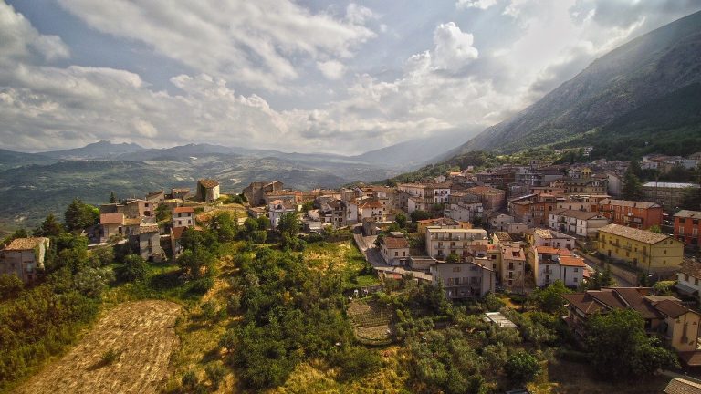 Perché è così importante affidarsi ad una guida turistica qualificata