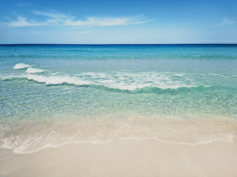 Spiagge Incantevoli della Puglia Una Guida Completa alle Oasi del Mare